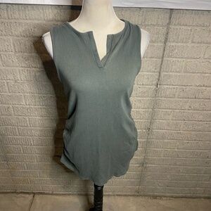 Isabel Maternity Green Ribbed Knit V-Neck Ruched Tank‎ Top Size M